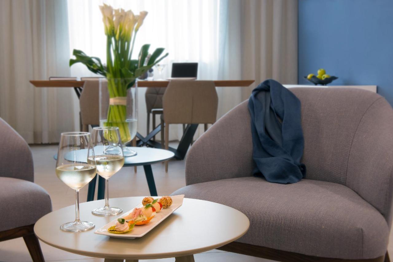 Hotel I Ginepri มาริน่า เด กาสตาเนโก การ์ดูชี ภายนอก รูปภาพ