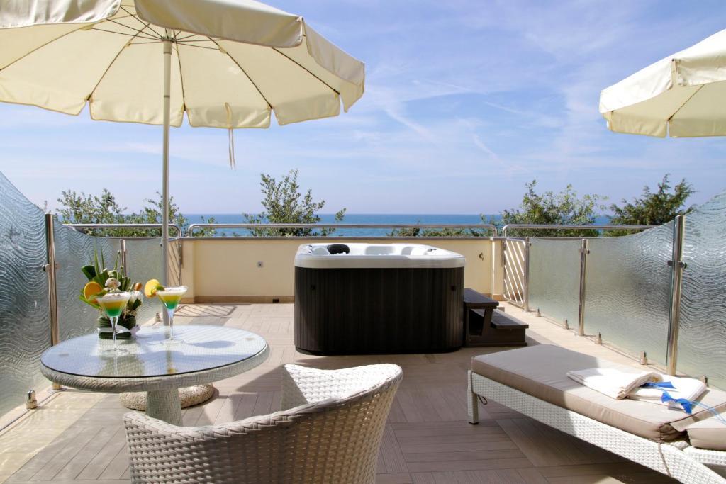 Hotel I Ginepri มาริน่า เด กาสตาเนโก การ์ดูชี ห้อง รูปภาพ