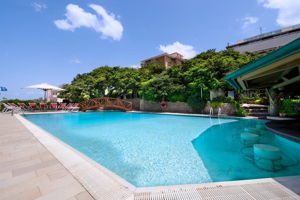 Hotel I Ginepri มาริน่า เด กาสตาเนโก การ์ดูชี ภายนอก รูปภาพ